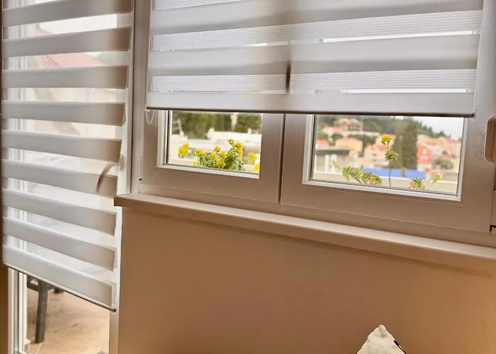 Cozy With Sunny Terrace Apartman Dubrovnik