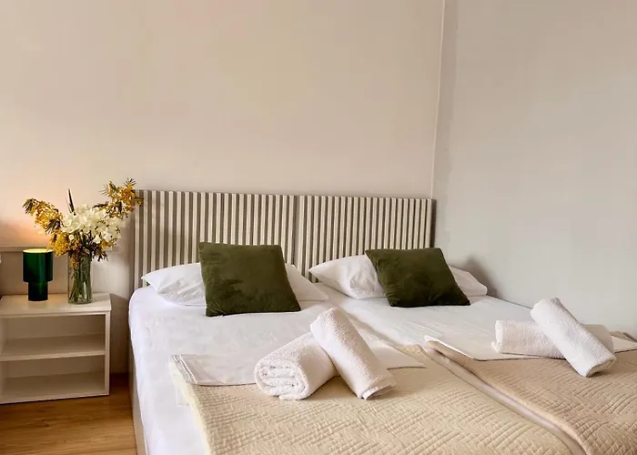 Apartman Cozy With Sunny Terrace