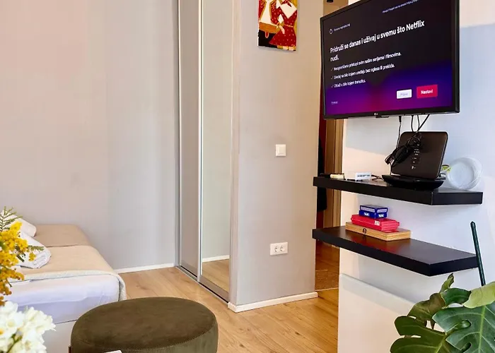 Apartman Cozy With Sunny Terrace *