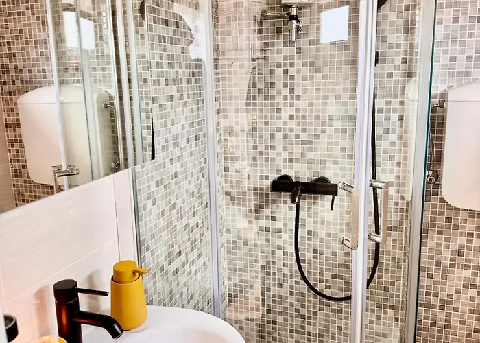 Apartman Cozy With Sunny Terrace