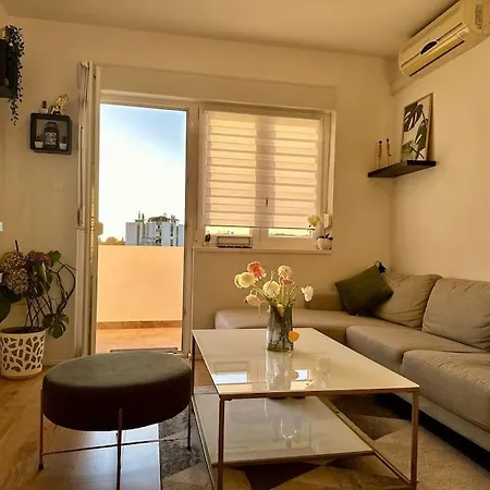 דירה Cozy With Sunny Terrace דוברובניק