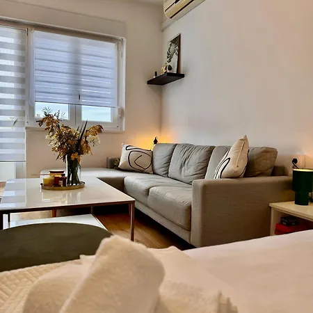 Cozy With Sunny Terrace