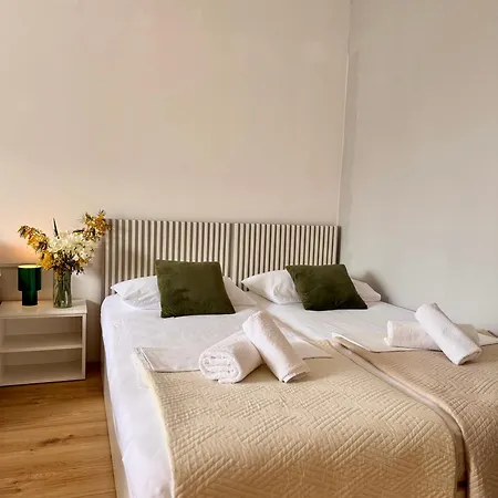 Apartment Cozy With Sunny Terrace