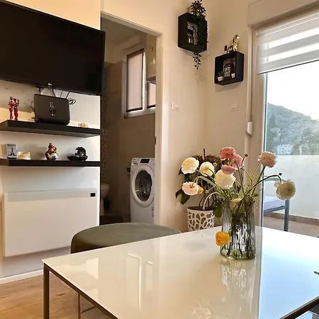 Appartement Cozy With Sunny Terrace *